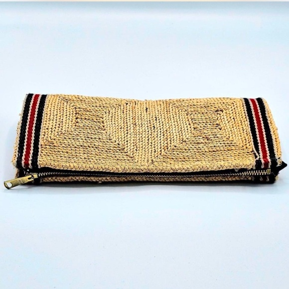 Vintage Classic Woven Straw Clutch - Picture 3 of 4